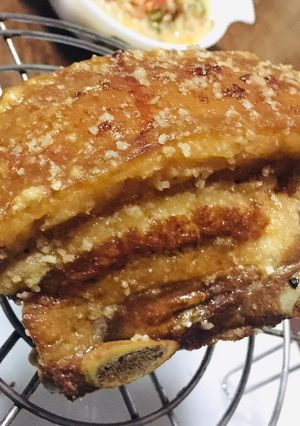 A picture of Air Fryer Crispy Pork Belly / Lechon Kawali.