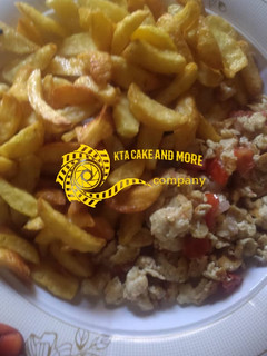 Fried irish with scrambled egg ainihin hoton girkin