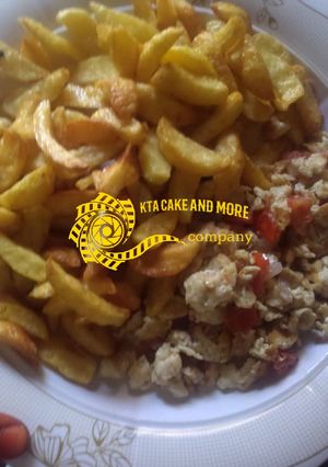 Fried irish with scrambled egg ainihin hoton girkin