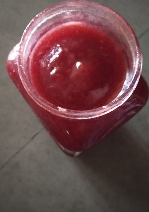 A picture of Mixed fruit jam.