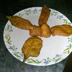 A picture of Spinach leaf fritters.