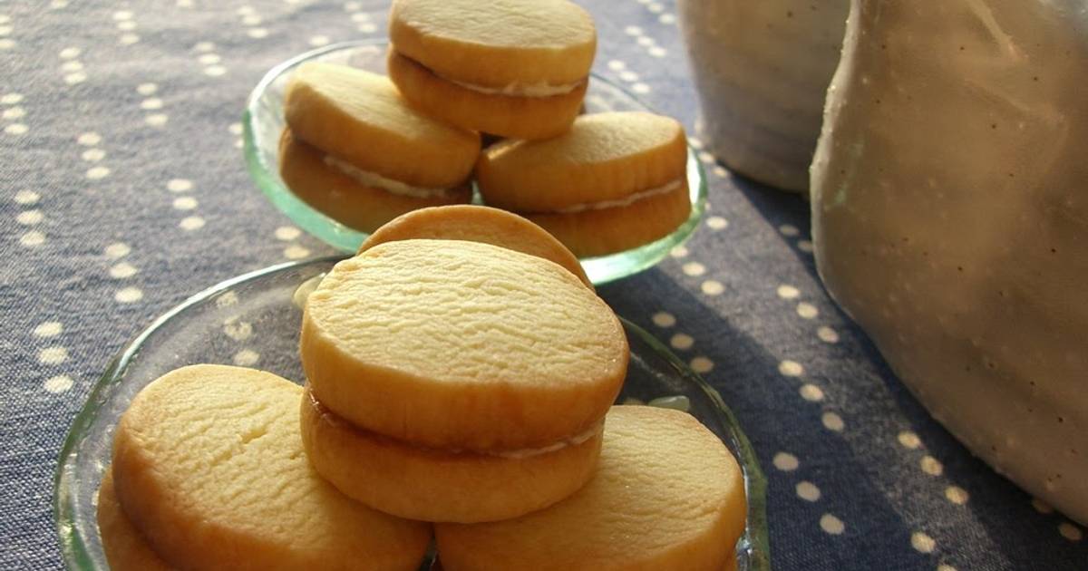 Milk Sandwich Cookies with Cream Filling Recipe by cookpad.japan Cookpad