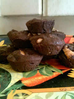 A picture of Mae's Fudgey Brownies.