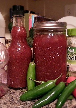 A picture of POM Strawberry Hot Sauce.