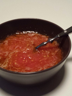 A picture of Catalan "Pa amb Tomàquet" (bread with tomato spread).