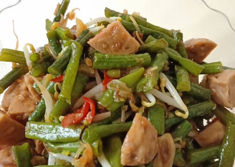 Tumis kacang panjang + bakso + tauge
