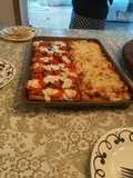 Barbecue and Caprese ぴっざxyź1 bread