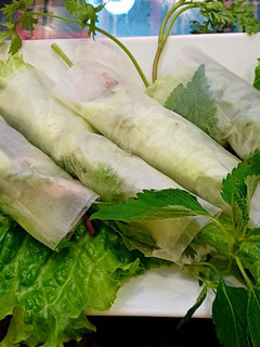 Hình của món Bánh tráng cuốn cá hấp.