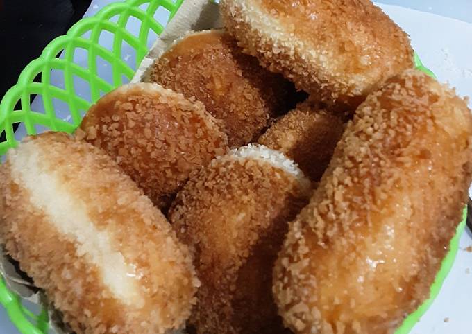 Ini dia! Resep mudah buat Roti Goreng Isi Abon Tuna  sesuai selera