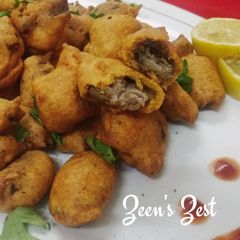 A picture of Hyderabadi Gosht ke Bhajiye or Mutton Fritters.