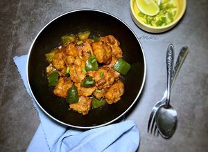 Hình của món Sườn non sốt chua ngọt.