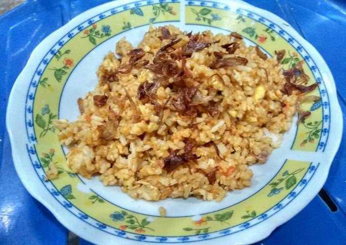 Resep Nasi goreng simple 1 porsi oleh Youtube Channel : MasakSimpleYuk