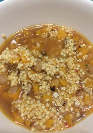 Una foto de Sopa de calabaza y mijo
