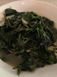 Foto resep Cah Daun Ubi Bawang Putih