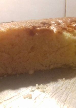 Una foto de Torta de yogurt riquísimaaa