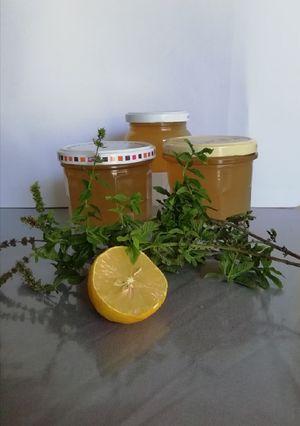 Une photo de Gelée de menthe et citrons