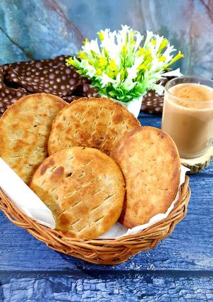 બિસ્કીટ ભાખરી (Biscuit bhakri recipe in Gujarati) રેસીપી મુખ્ય ફોટો