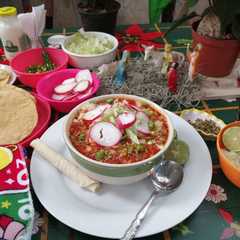 Una foto de Menudo pozolero a mi estilo