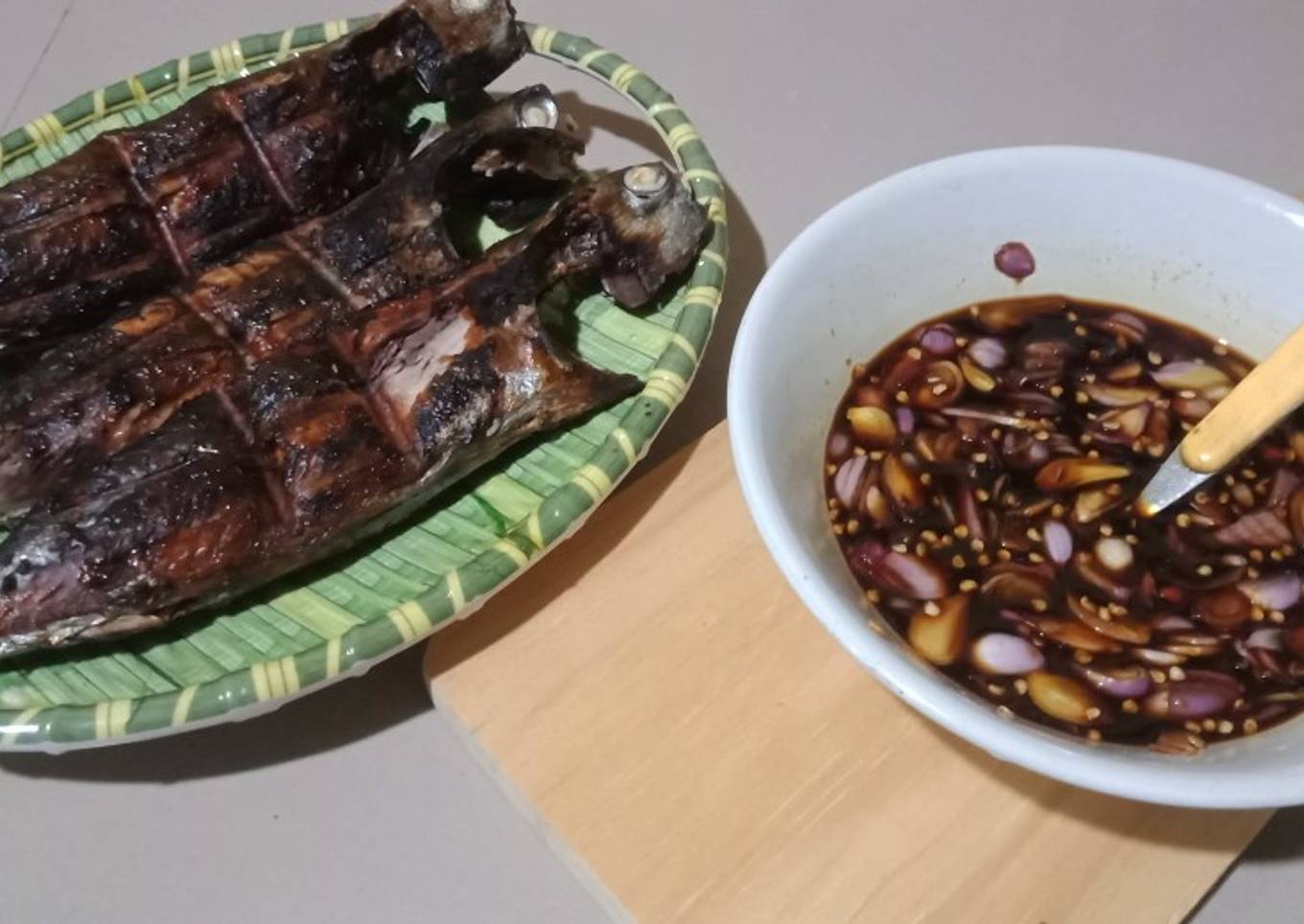 Ikan tongkol bakar sambel kecap