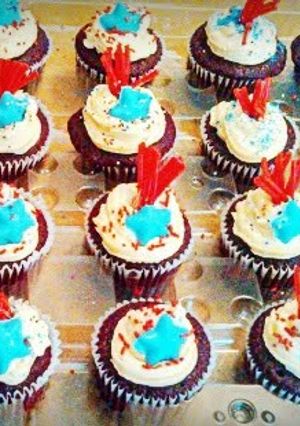 A picture of Ray's' 4th of July Firecracker Cupcakes.
