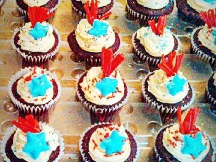 Easy Way Make Ray's' 4th of July Firecracker Cupcakes the Can Spoil the Tongue Perfect