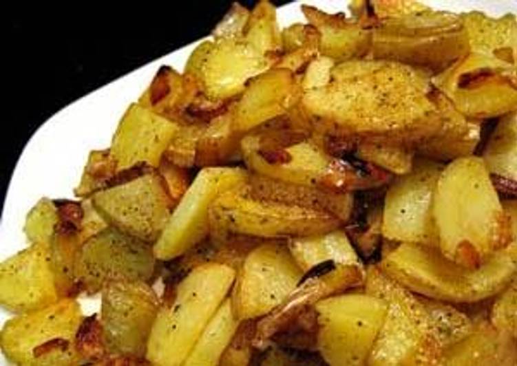 Recipe of Speedy Sauteed/Fried Garlic Flavored Potatoes and Onions