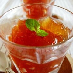A picture of Wobbly Tea Jelly.