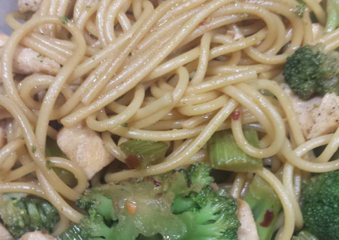 Easy chicken Lo Mein