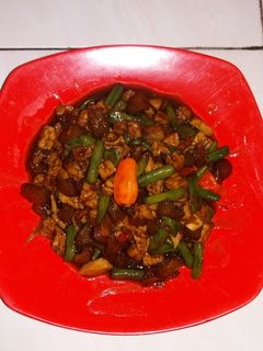 Foto resep Sambel goreng kulit sapi, kacang, tempe dan tahu