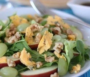 Update, Serving Recipe Blue Cheese Grape Apple and Walnut Salad Most Delicious