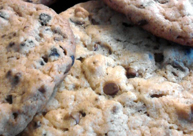 How to Prepare Tasty Not Your Ordinary Peanut Butter Chocolate Chip Cookies