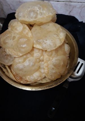 ফুলকো লুচি (phulko luchi recipe in Bengali) রেসিপির প্রধান ছবি