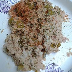 A picture of Simple tuna salad.