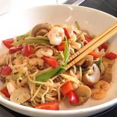 A picture of Shrimp Noodles.