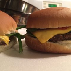 A picture of Cheeseburger Florentine.