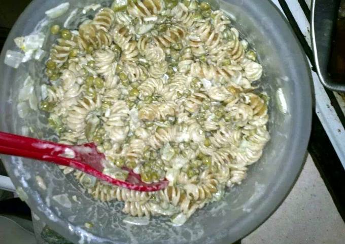 homemade macaroni salad