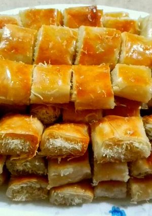 A picture of Baklava.