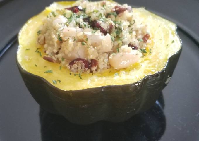 Stuffed acorn squash