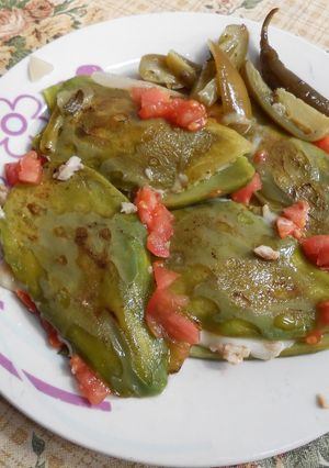 Una foto de Sándwich de nopales