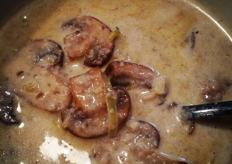 Simple Way to Make Award-winning Cream of Mushroom Soup