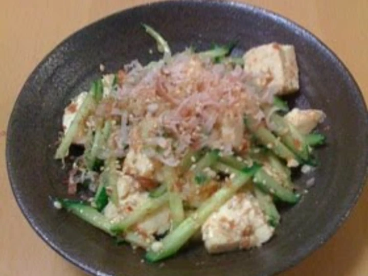 Simple Way Make Recipe Tofu and Cucumber Salad with Umeboshi-Sesame Dressing that is Delicious, So Delicious}