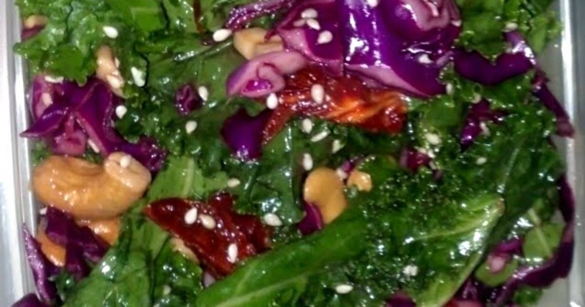 Kale Salad with Tangy Yogurt Dressing – The Travel Bite