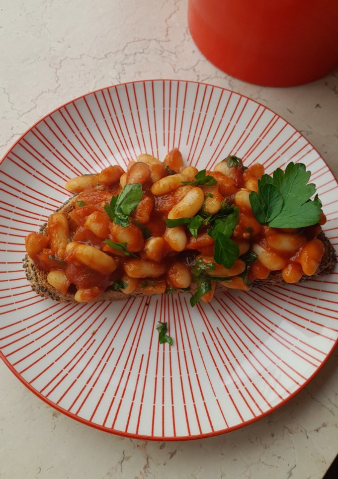 A picture of Beans on toast my way.