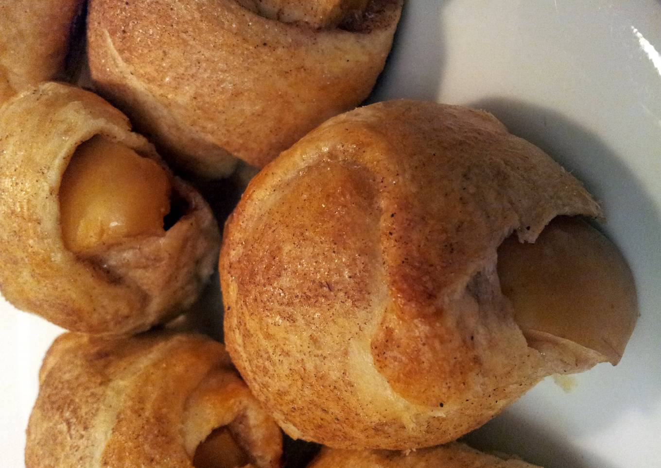 Cinnamon Apple Crescents