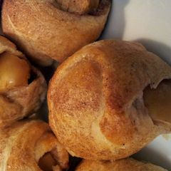Cinnamon Apple Crescents A picture of Cinnamon Apple Crescents.