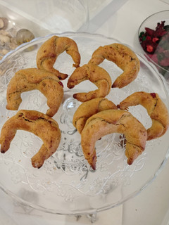 Una foto de Mini croissant dietéticos con dulce de membrillo