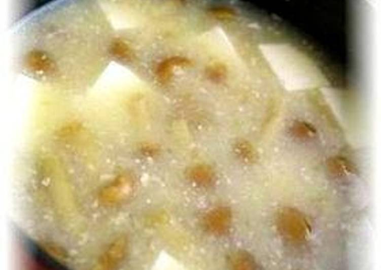Nameko Mushroom Soup With Grated Daikon Radish