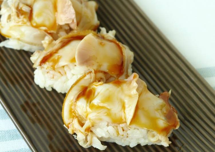 Recipe of Quick Boiled Hamaguri Clam Nigiri Sushi