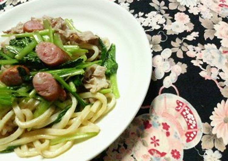Grilled Udon with Sausages and Komatsuna