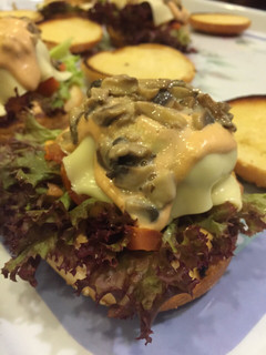A picture of The Mushroom Burger.